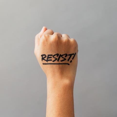 resist!